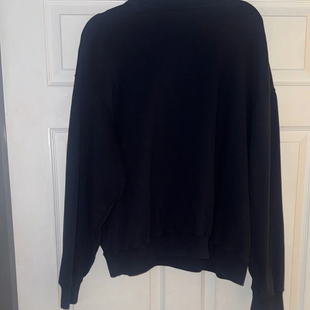 Hollister Black Sweatshirt with Flag Design - Picture 3 of 7